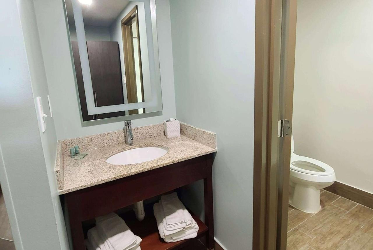 Ocean Reef Hotel 3*